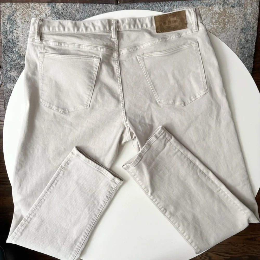 Todd Snyder Men’s Slim Fit 5 Pocket Chino Pant 36x34 Cream